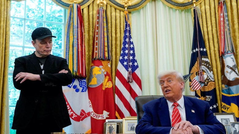 Siyasetçiler taraflarını seçti: Beyaz Saray'da bölünmeler erken başladı