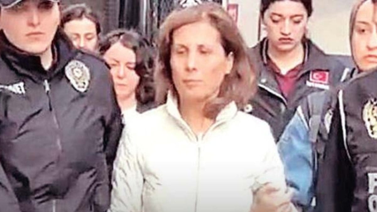 Ayakta durmakta zorlanırken kolundan sürüklediler
