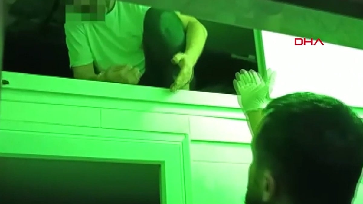Narkotik polisi firariyi tavan arasında kıskıvrak yakaladı