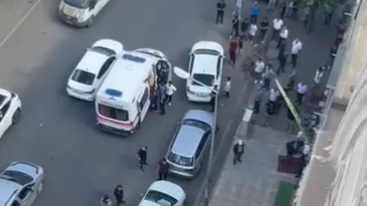 Mardin'de sokak ortasında kavga: 4 yaralı