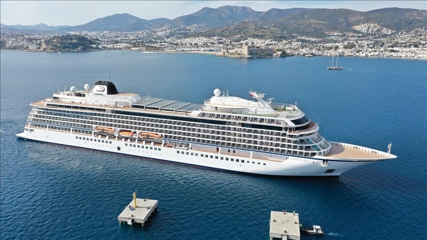 Bodrum'a iki kruvaziyerle 2 bin 935 yolcu geldi
