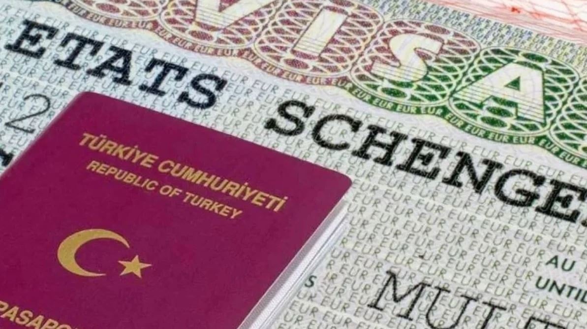 İtalya Türk sanatçılarının vize başvurusunu reddetti