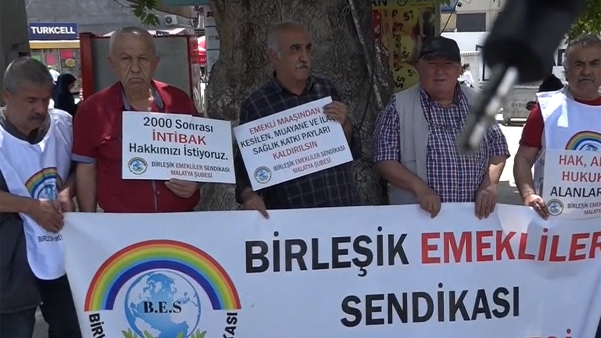 Emekliler bir kez daha ikramiyelere isyan etti