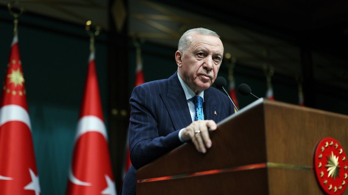 Erdoğan'ın ömür boyu cumhurbaşkanlığına yüzde 70 karşı