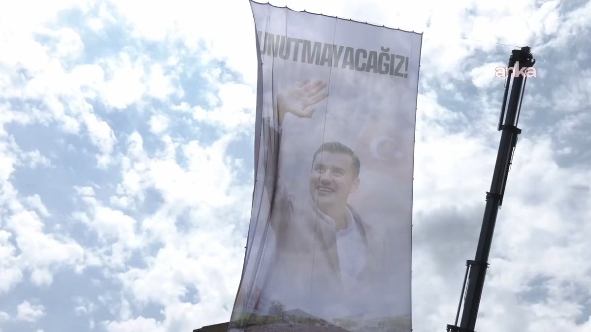 CHP Bayburt mitinginde Ferdi Zeyrek unutulmadı