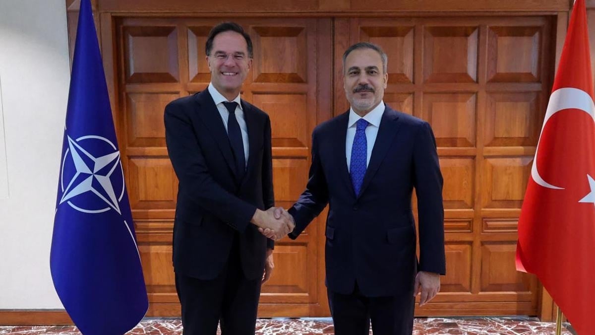 Hakan Fidan NATO Genel Sekreteri ile görüştü