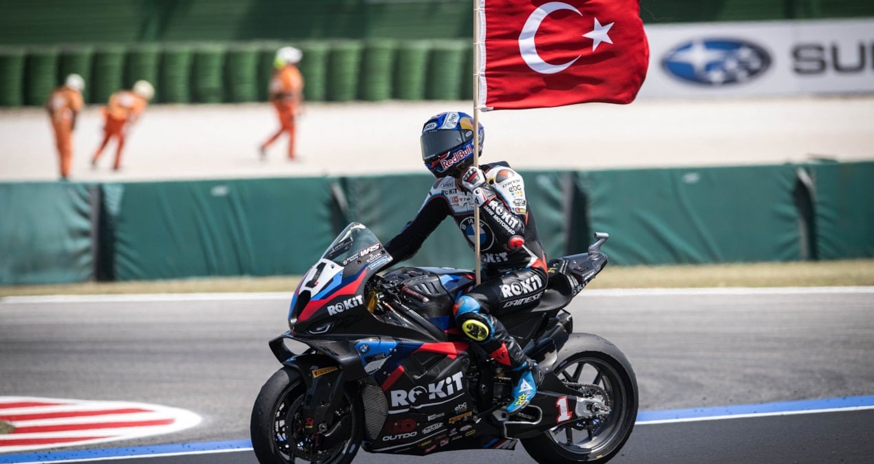 İtalya'da superpole zaferi Toprak'ın thumbnail