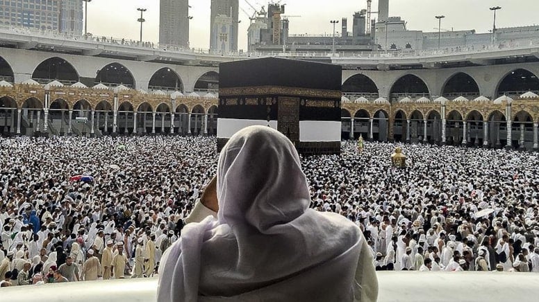 Suudi Arabistan, hacca giden 75 bin kişiyi geri yolladı