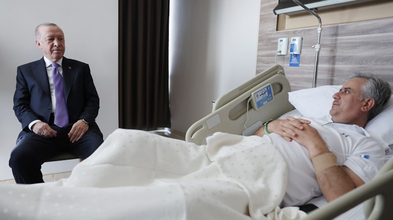 Deniz kazası geçiren AKP'li Yalçın'dan ilk fotoğraf