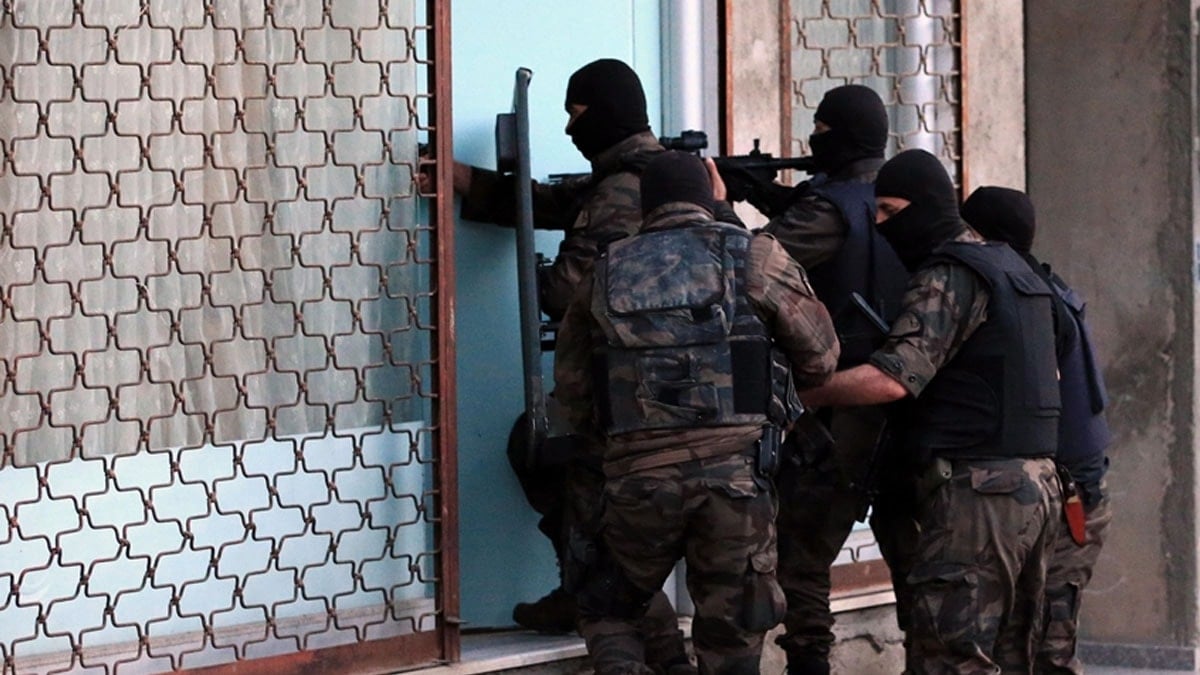 İstanbul'da IŞİD'e operasyon: 4 kişi gözaltına alındı