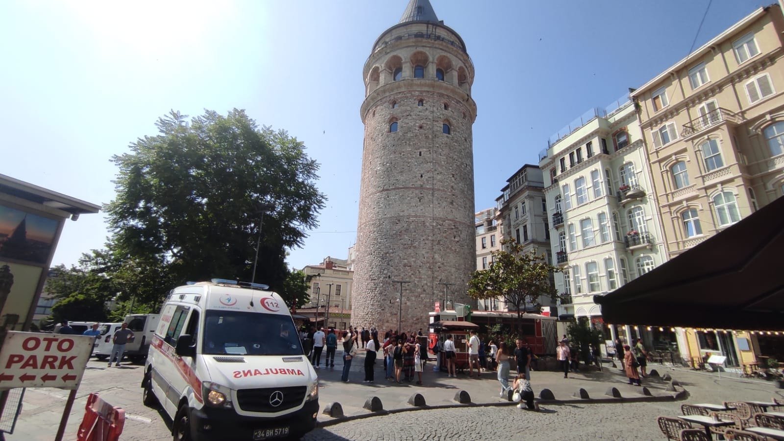 Galata Kulesi'nden düştü! 22 yaşındaki genç hayatını kaybetti