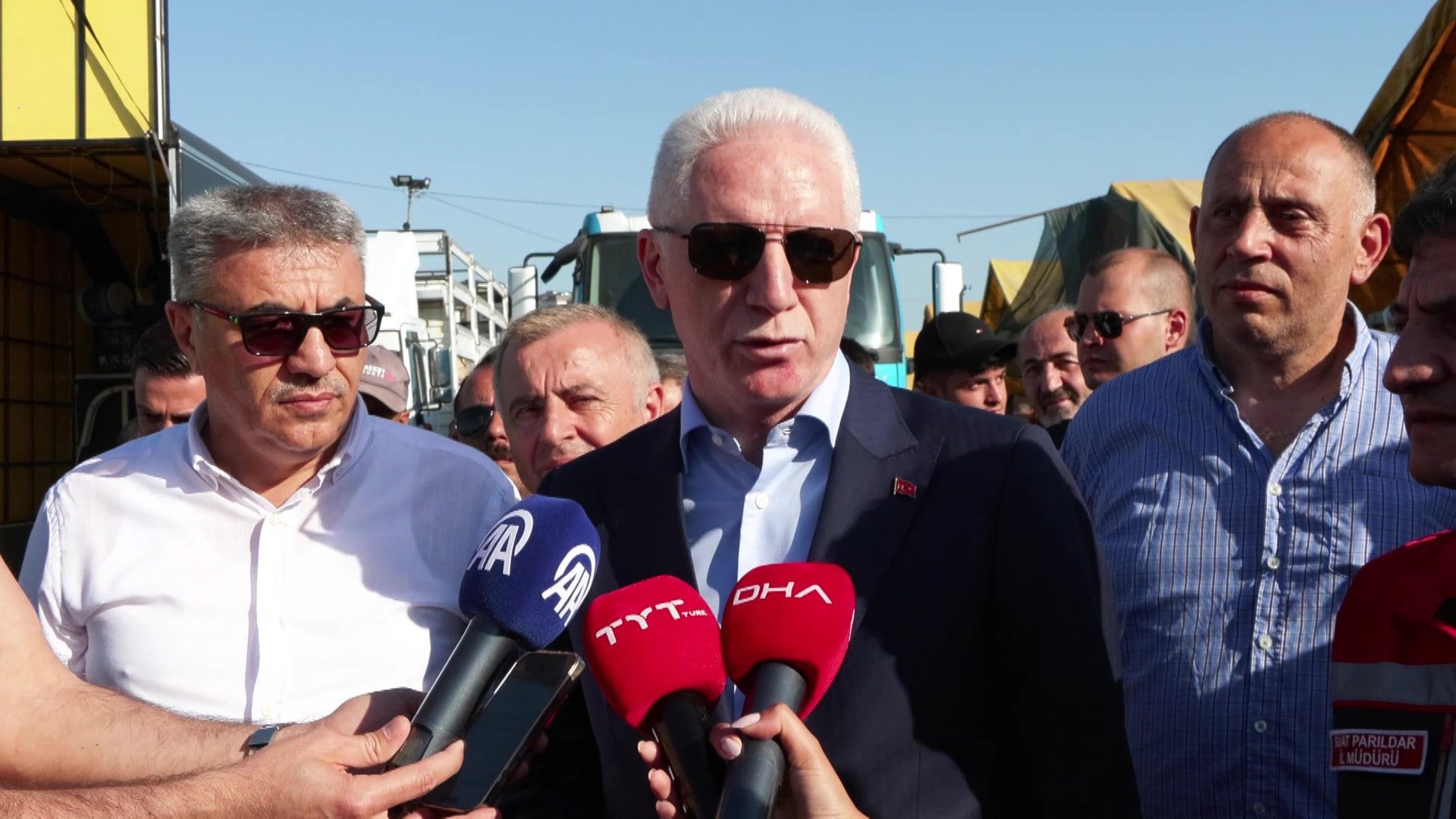 İstanbul Valisi Gül'den hayvan pazarına ziyaret