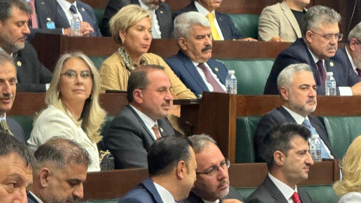 Ünlü iş insanı AKP sıralarında