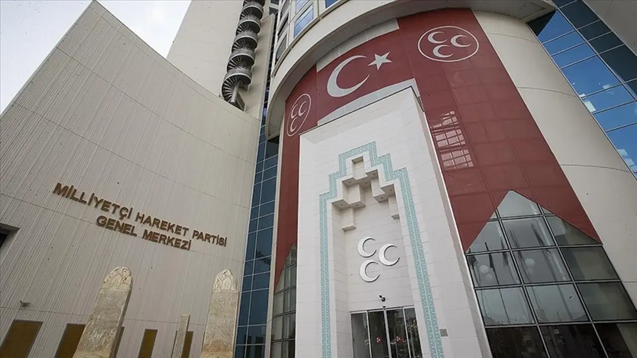 MHP bayramda DEM'e gidecek CHP yok!