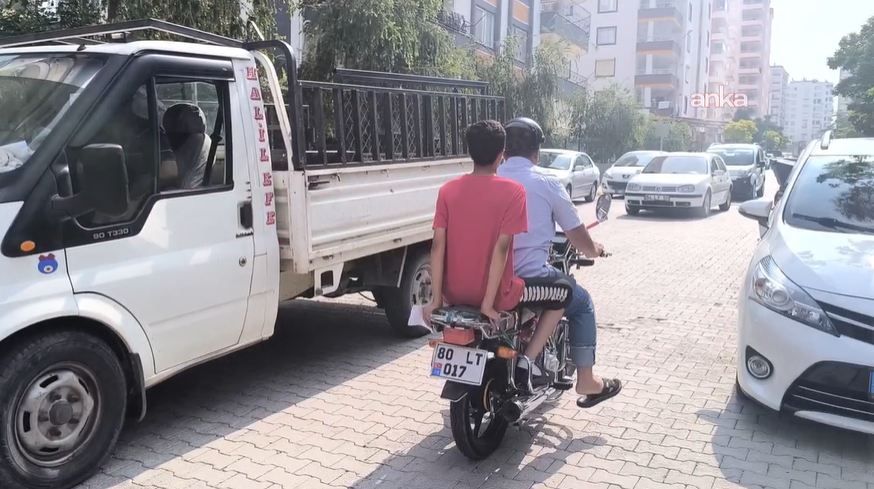 LGS sınavında kimliğini unutan öğrencinin imdadına motosikletli vatandaş yetişti
