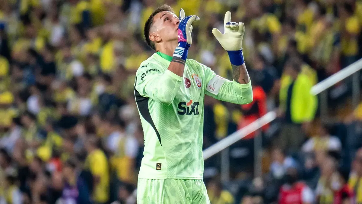 Muslera yeni takımına imza attı