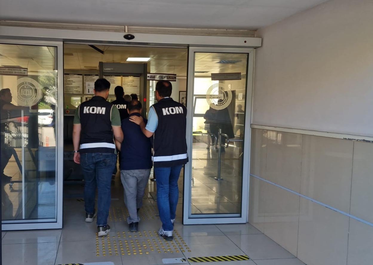 Van'da kaçakçılık operasyonunda 10 gözaltı
