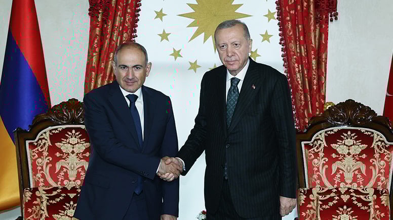 Cumhurbaşkanı Erdoğan, Paşinyan'la görüştü