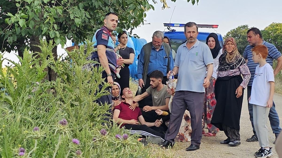 Bursa'da devrilen römorkun altında kalan çocuk yaralandı