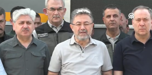 Son Dakika... Bakan Yumaklı'dan yangın açıklaması