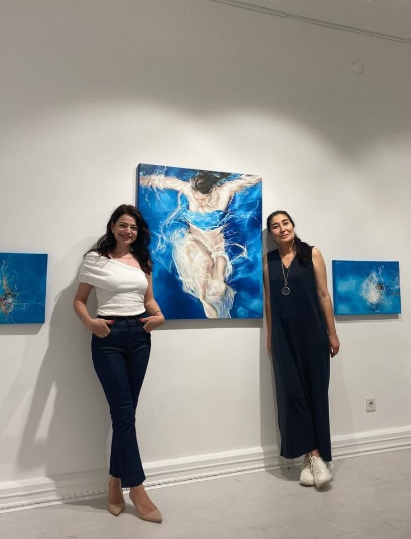 RedRouge Art Galeri: Samimiyet, Eleştiri ve Temas Alanı