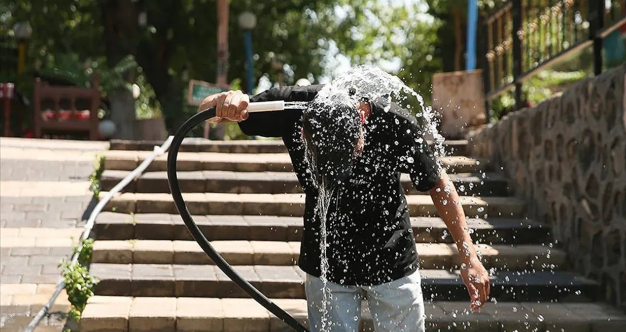 sicakkkwebp-zUnRylVFckSsA7usUXQe9A Yaz aylarında vücut ısısındaki ani yükseliş ölümcül olabilir