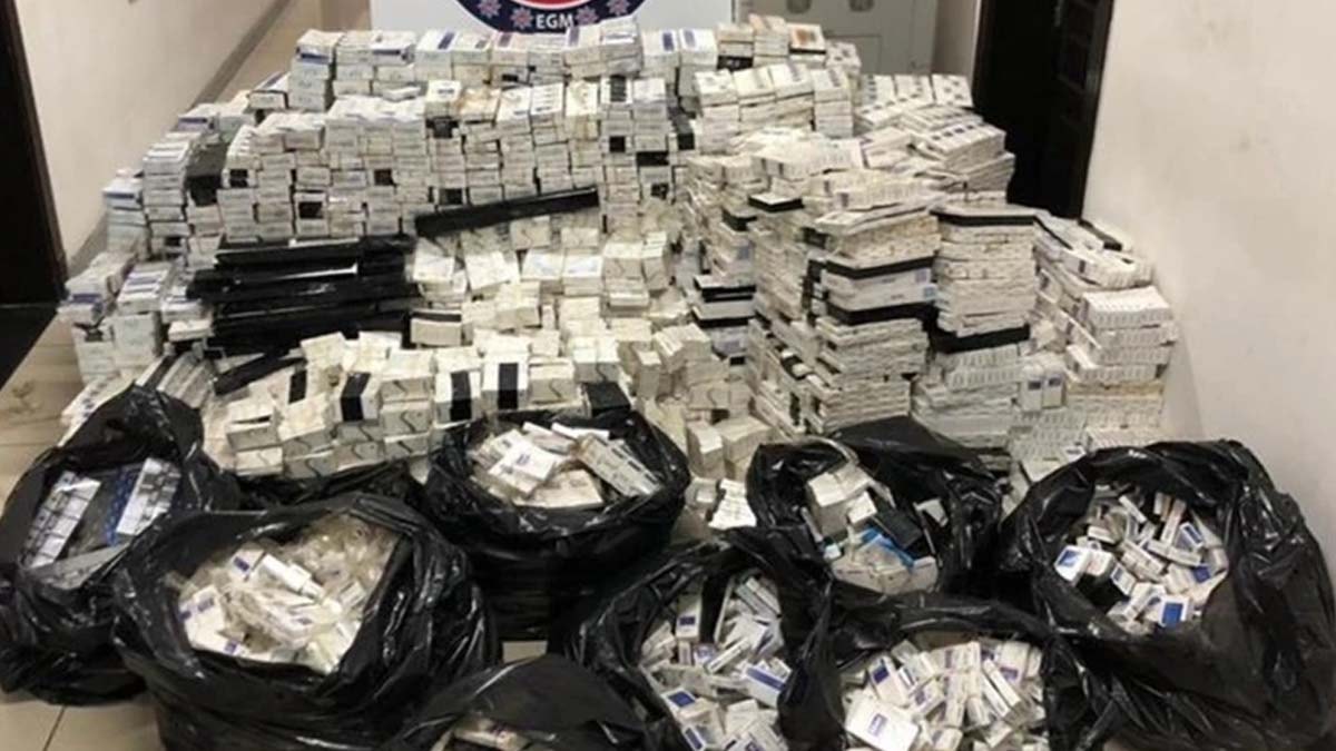 Adana'da tankerden binlerce paket kaçak sigara çıktı