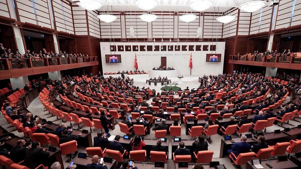 Sırrı Süreyya Önder'in yerine geçecek isim belli oldu