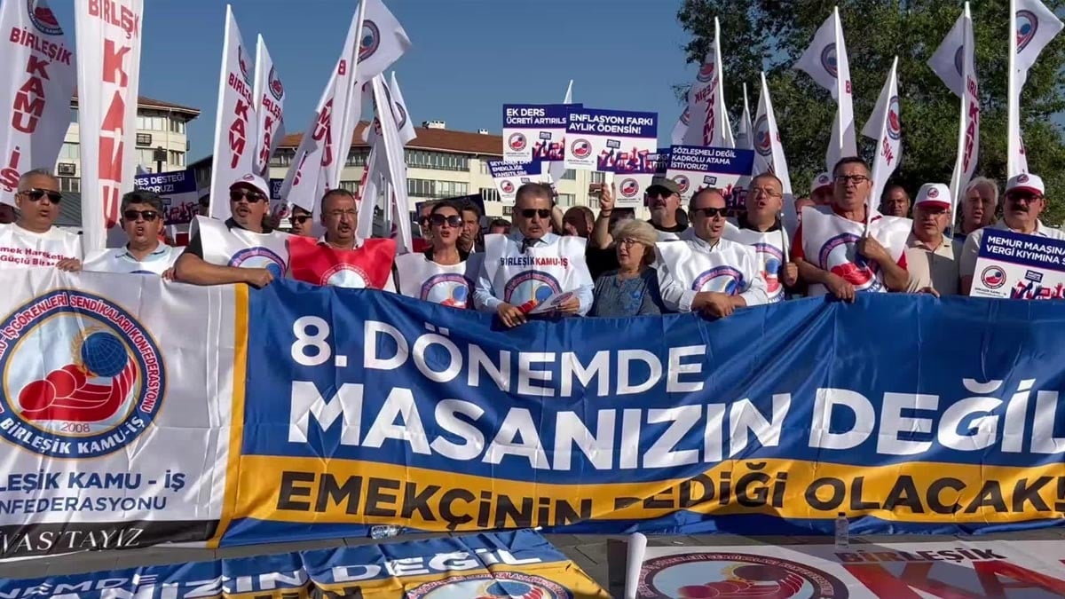 Birleşik Kamu-İş’ten Sivas’ta eylem: “Sadaka değil, insanca yaşam istiyoruz”