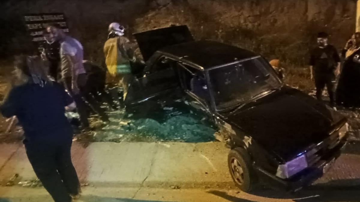 Hatay Yayladağı’nda feci kaza: 1’i ağır 6 yaralı
