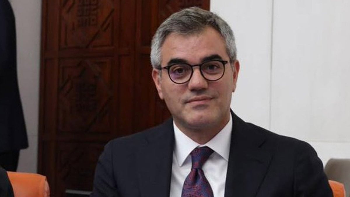 Numan Kurtulmuş TBMM Genel Sekreteri'ni görevden aldı