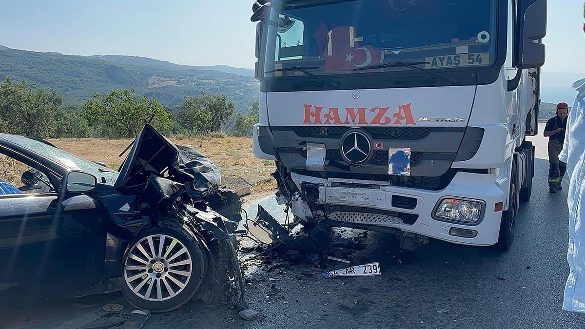 İznik’te otomobil ile TIR çarpıştı: 1 ölü, 2 yaralı