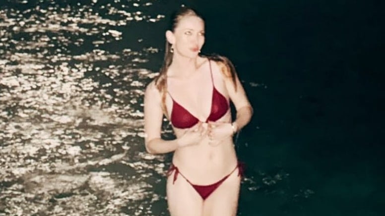 Yasemin Kay Allen s'est jetée à la mer la nuit parce qu'elle était accablée par la chaleur