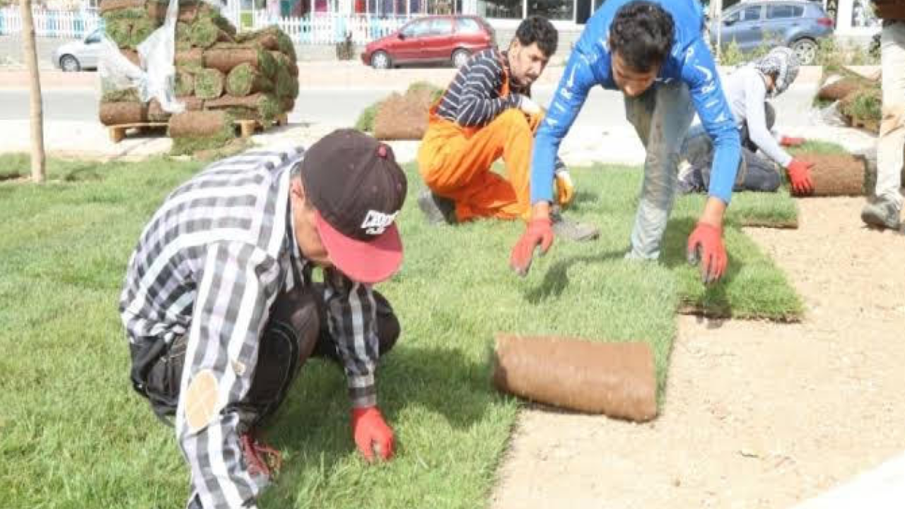 AKP’li belediyede işçi çalışıyor, geçinemiyor, ek işte sürünüyor