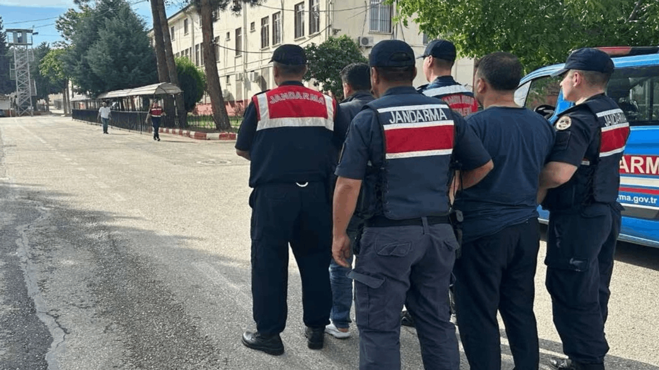 Gaziantep'te silah kaçakçılığı operasyonu: 2 kişi yakalandı