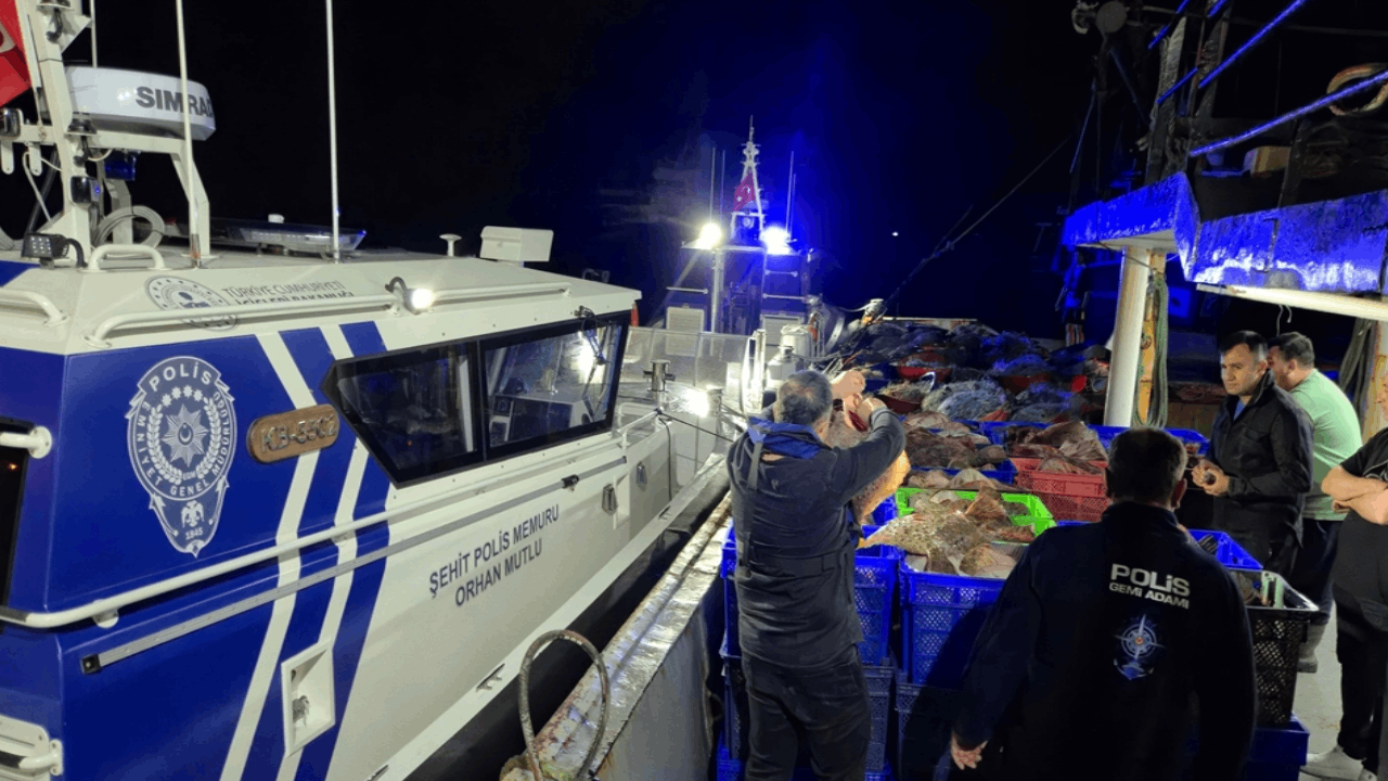 Kaçak avlanan 6 ton kalkan balığı yakalandı