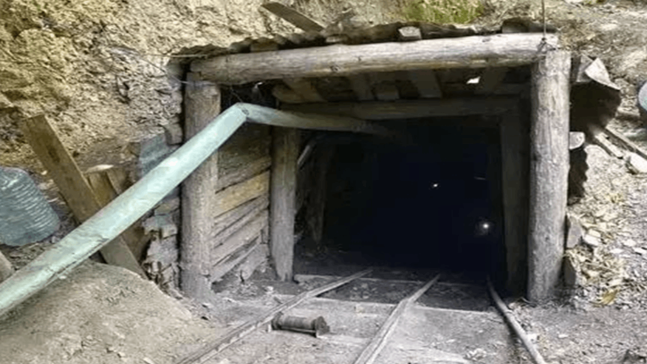 Zonguldak'taki 2 kaçak maden ocağı imha edildi
