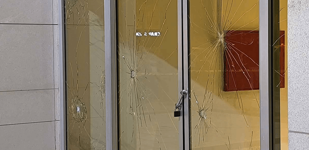 CHP'li belediyeye taşlı sopalı saldırı