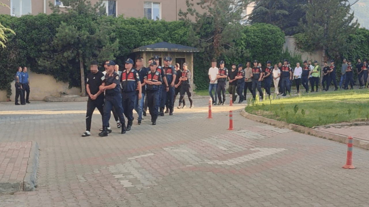 Konya merkezli 10 ilde telefon dolandırıcılığı