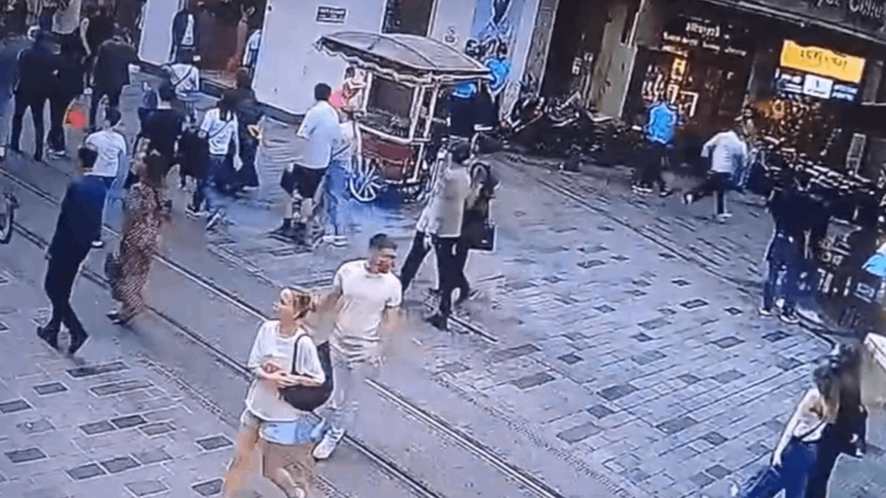 Taksim’de 68 suçtan aranan şüpheli kovalamacayla yakalandı
