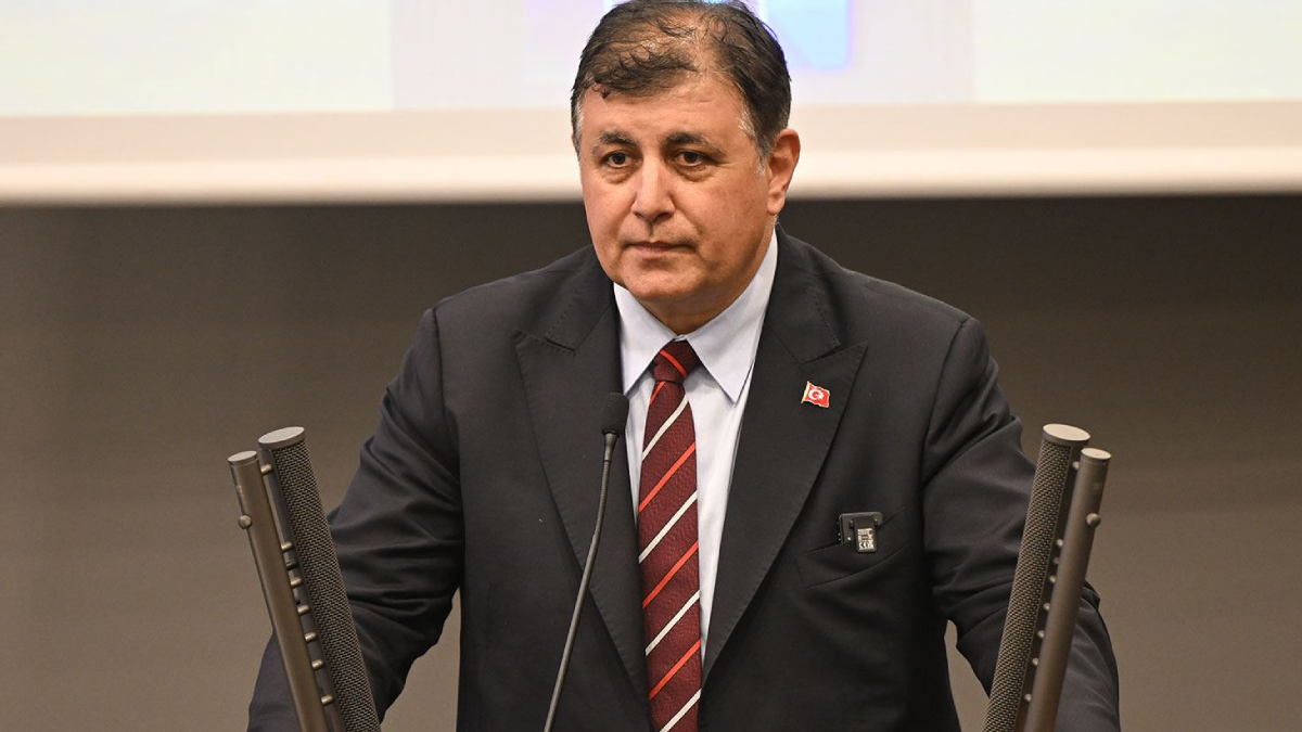 Bakanlıktan İzmir Büyükşehir Belediyesi'ne 9,3 milyon TL ceza