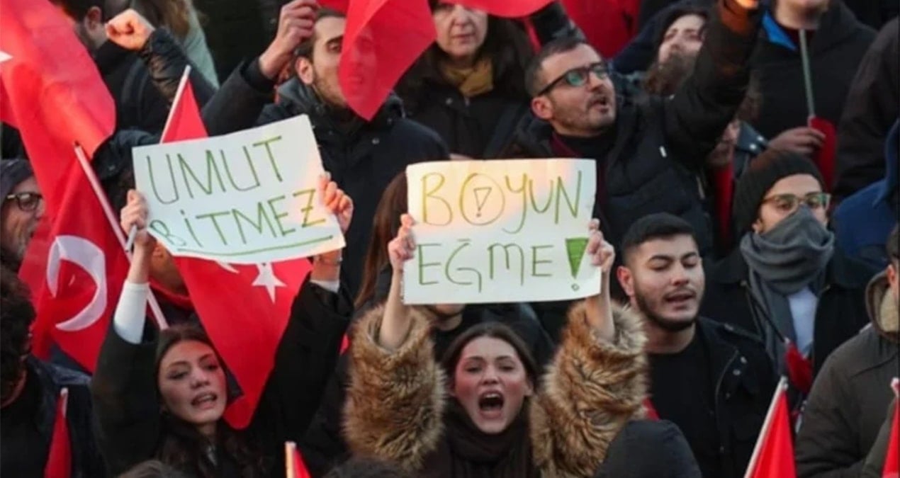 Z Kuşağı Erdoğan'a Yöneliyor mu? Türkiye'nin Geleceği İçin Kritik Soru İşareti