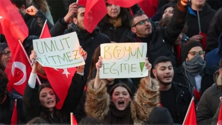 Z kuşağı Erdoğan için en büyük tehdit