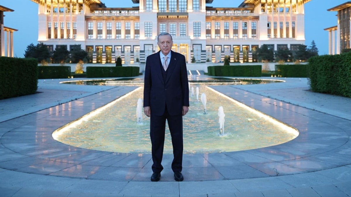 Danışmanından Erdoğan'ın adaylığı için flaş çıkış