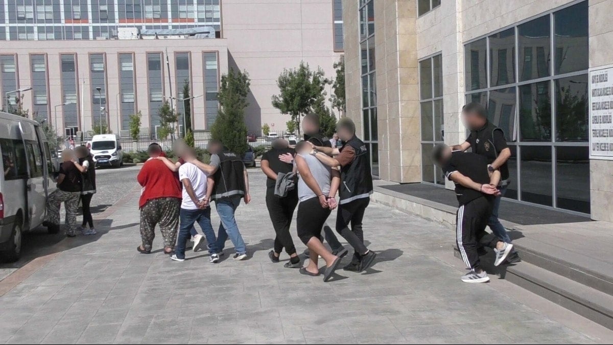 Uşak’ta uyuşturucu operasyonu: Tutuklamalar var!