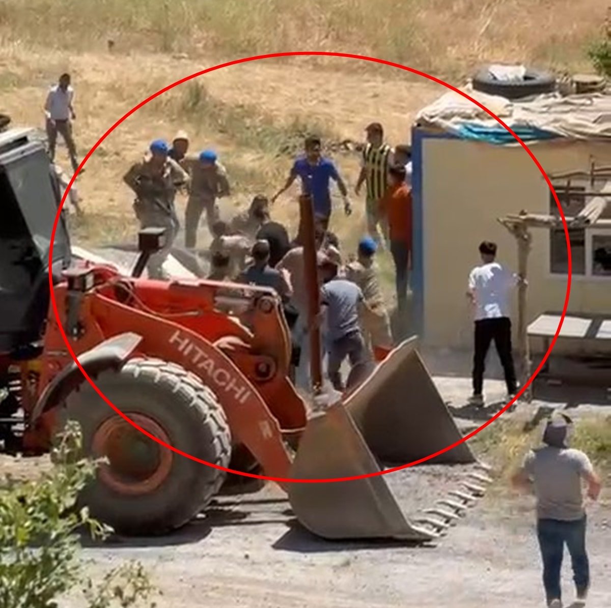 Şırnak'ta tekmeli sopalı kavgada 2'si asker 5 yaralı!