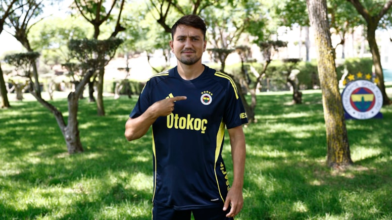 Cengiz Ünder: Fenerbahçe'de oynamak ayrı bir gurur