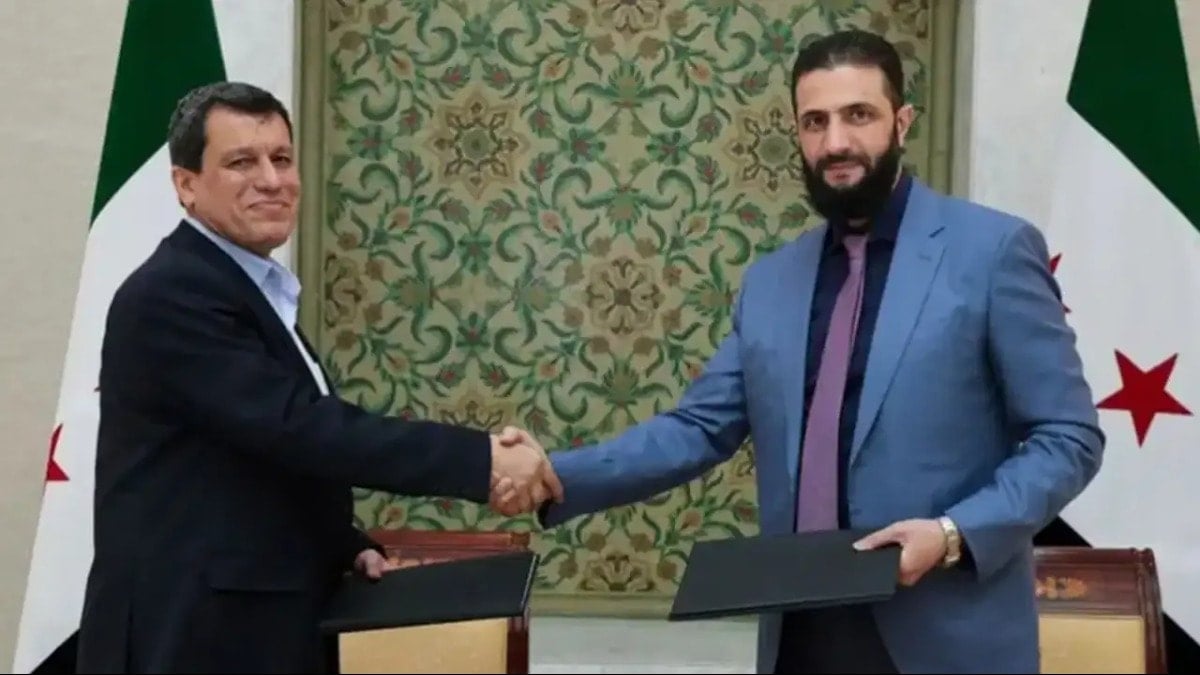 AKP'li eski vekilden dikkat çeken uyarı: Tuhaf şeyler oluyor