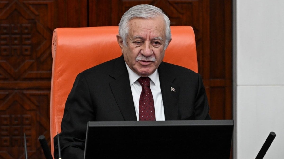 AKP'li vekiller MHP'li başkanvekilini çıldırttı: Nereye gidiyorsunuz arkadaş, ayıp ya!