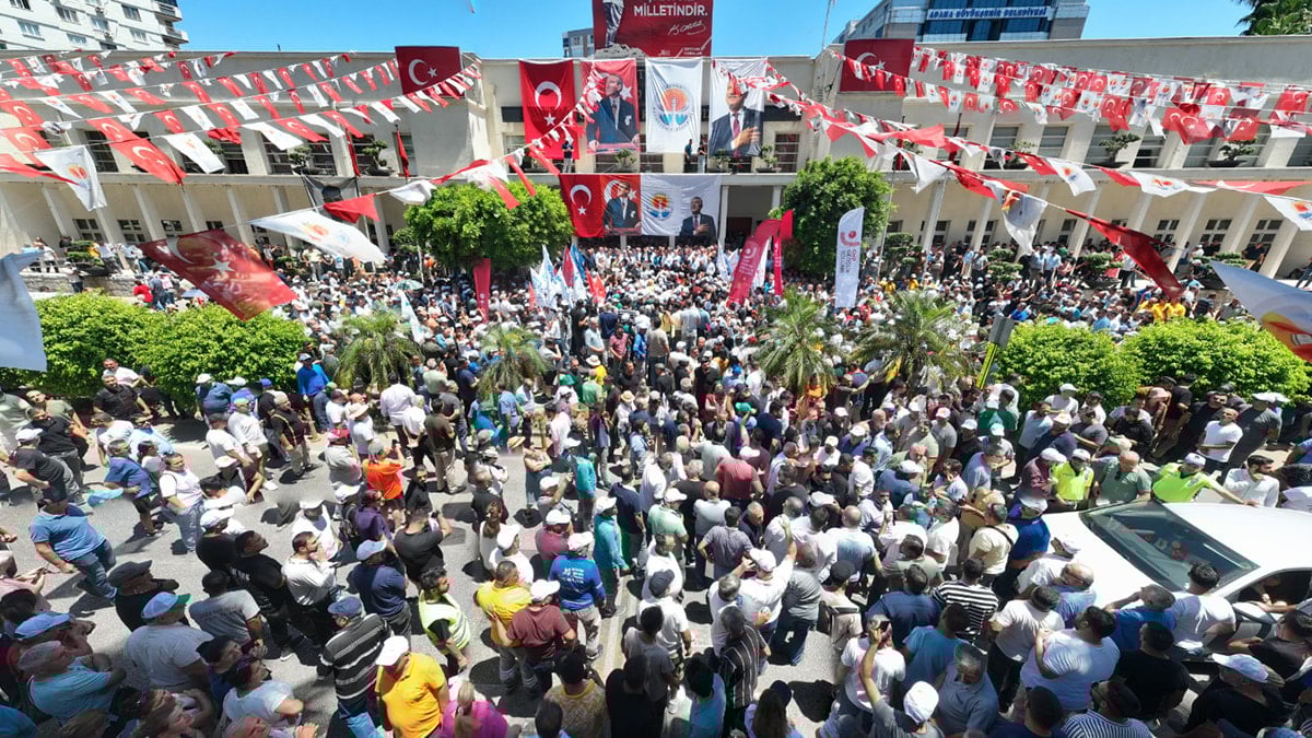 Adana Zeydan Karalar’a sahip çıktı